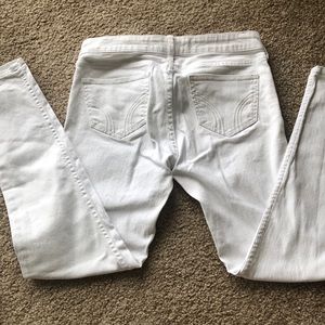 White Hollister Skinny Jeans Size 5S/27